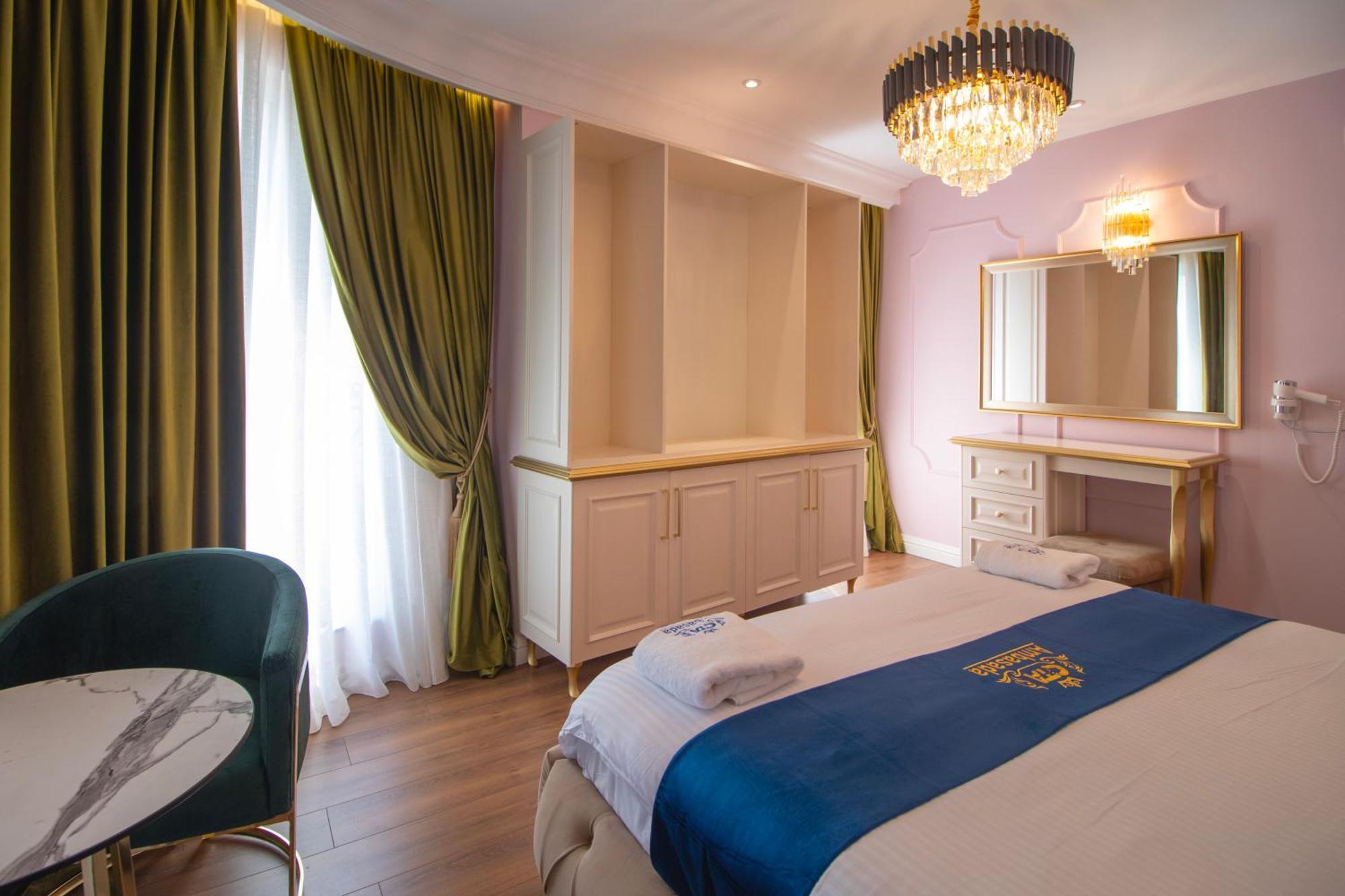 Hotel Ambasada Qta Patza-Kuqani Extérieur photo