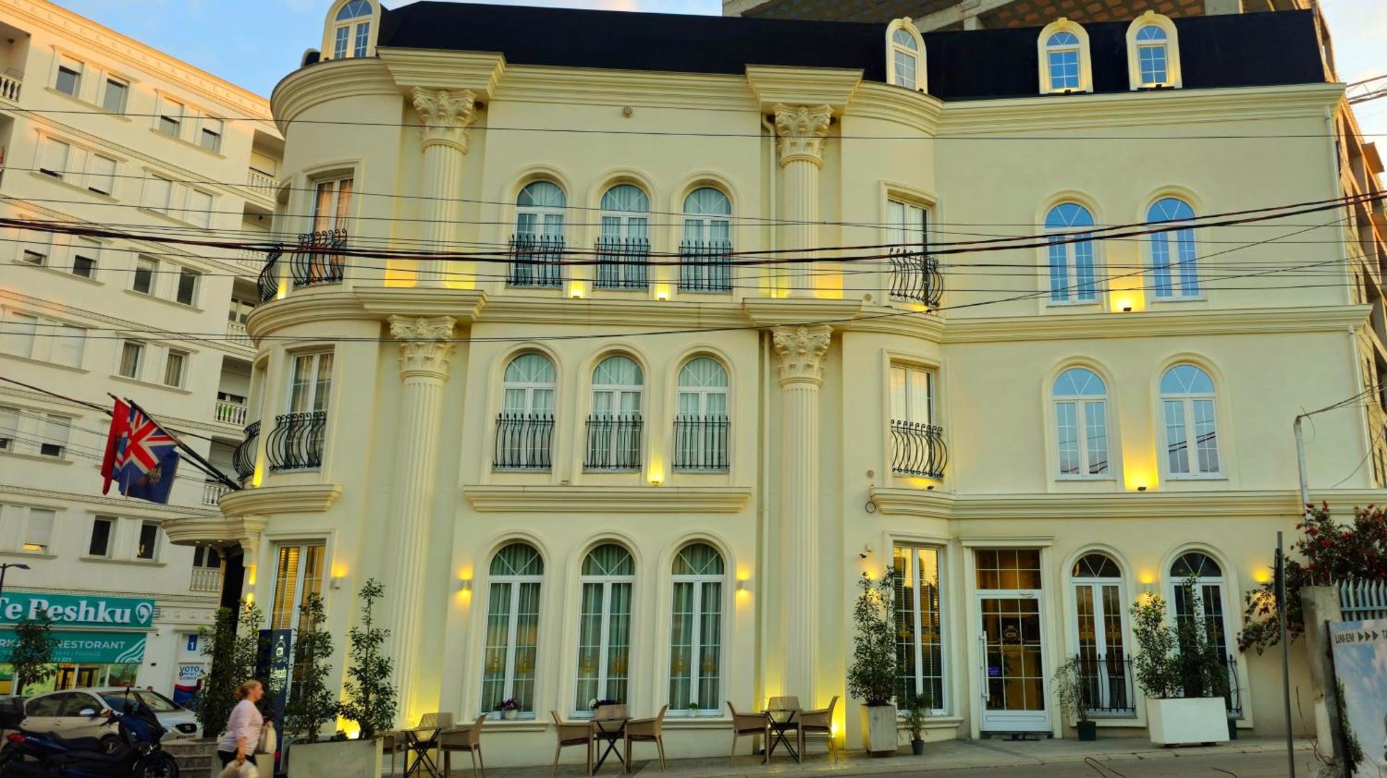 Hotel Ambasada Qta Patza-Kuqani Extérieur photo